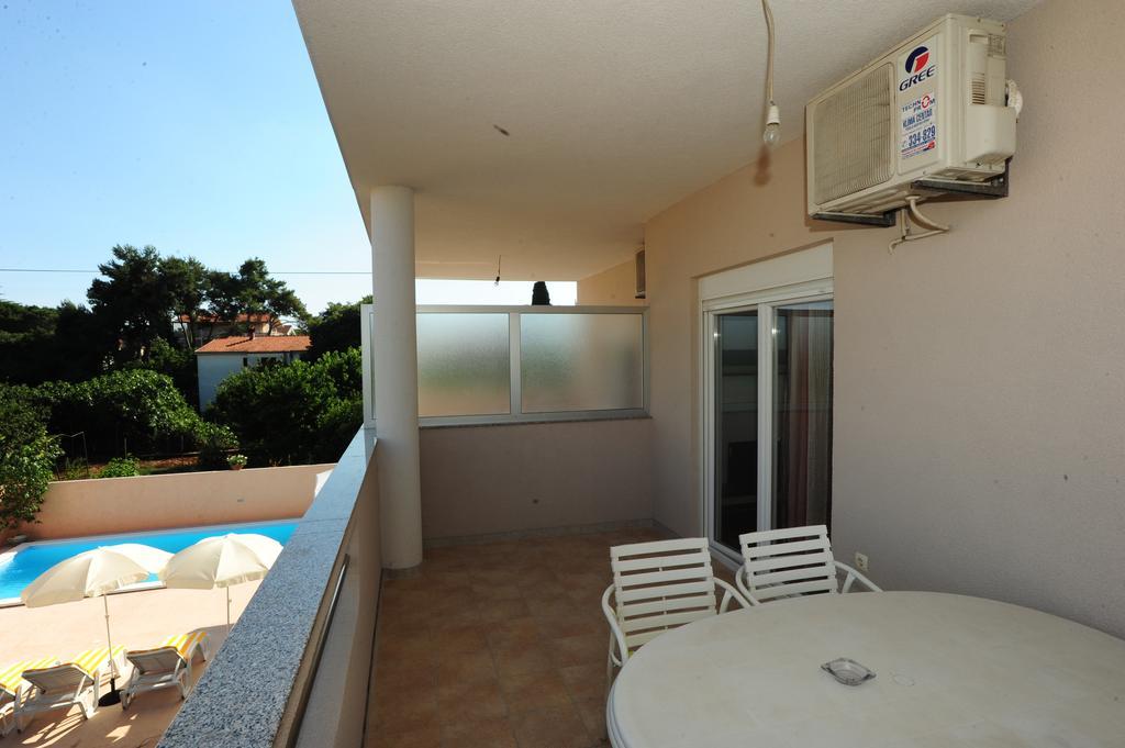Apartments Klelija Zara Esterno foto